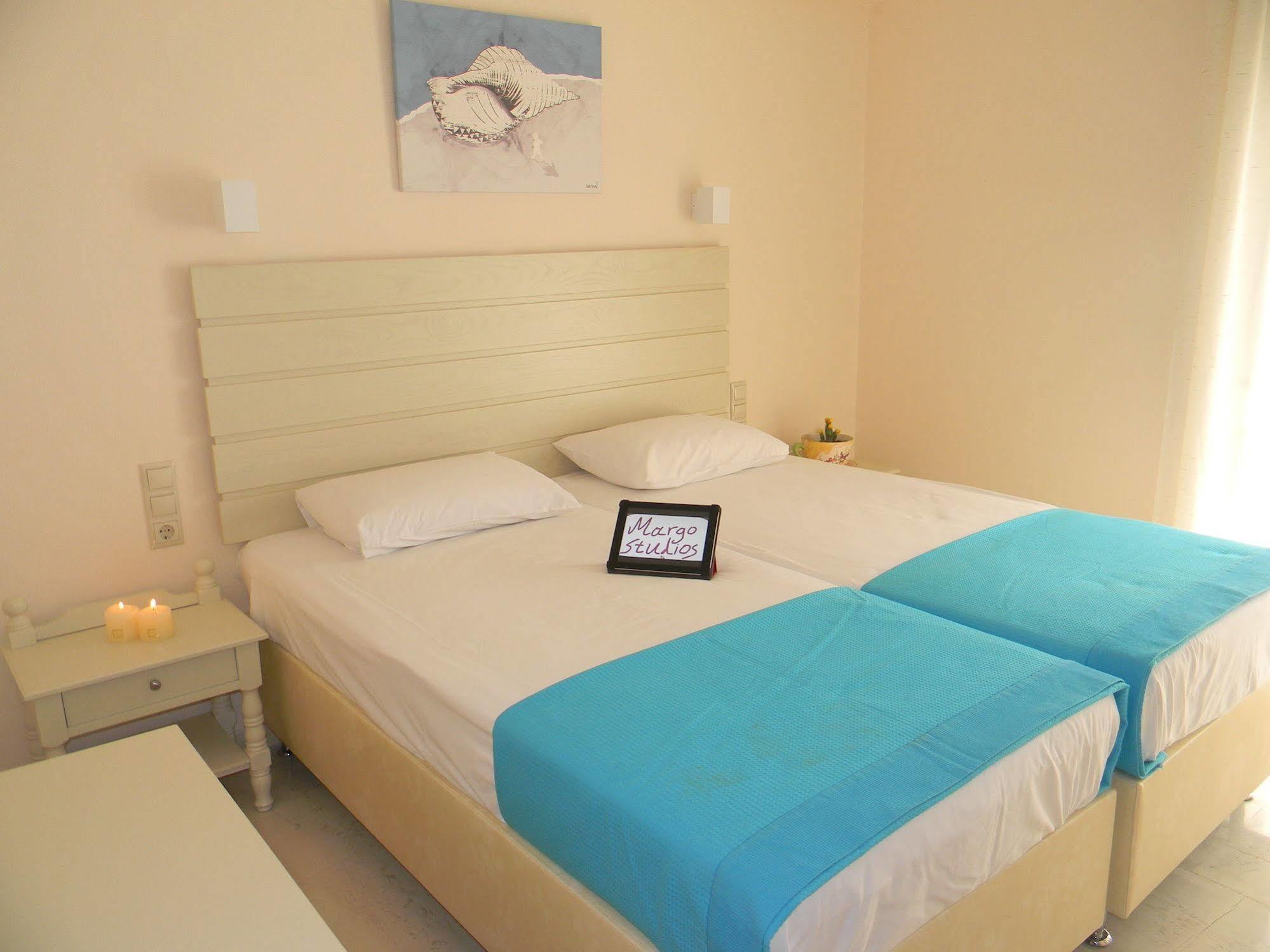 Margo Studios Naxos City Luaran gambar
